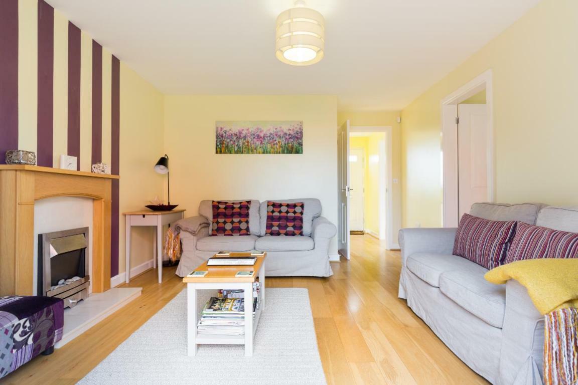 Riverside Cottage Ившам Екстериор снимка